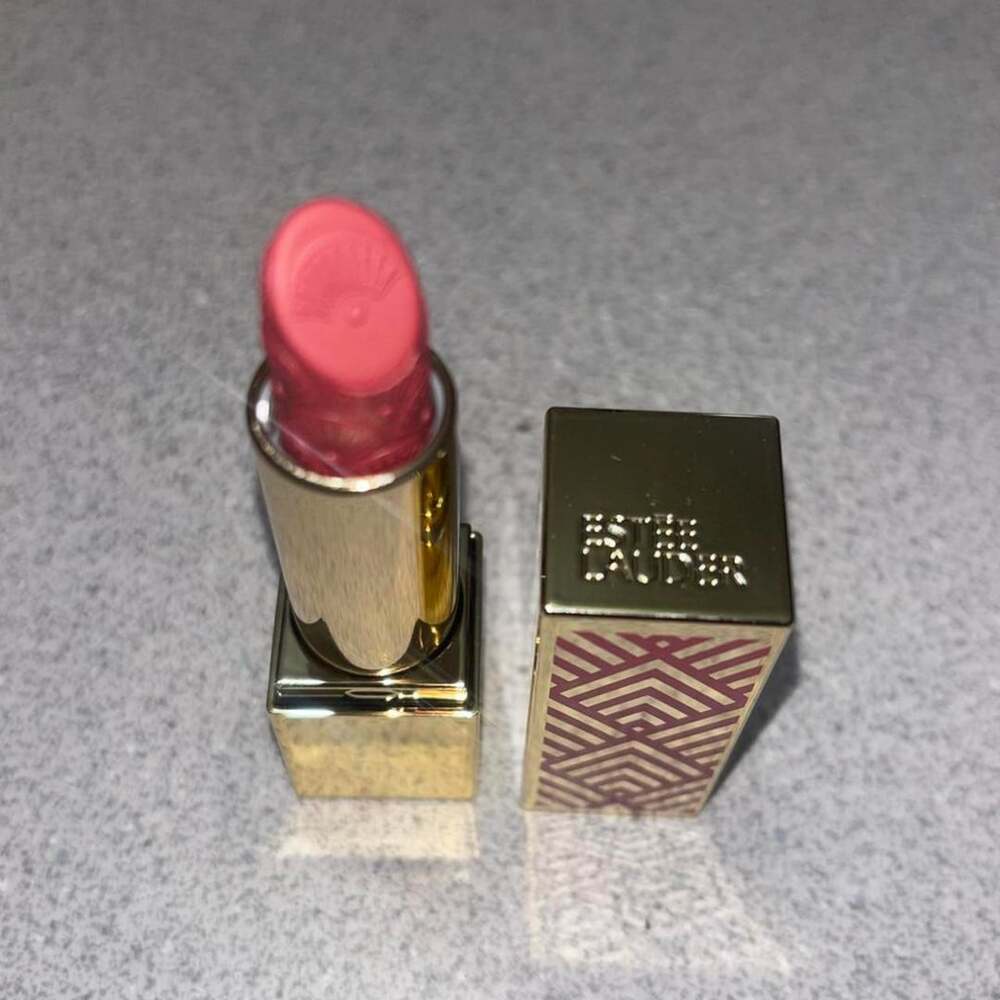 Estee Lauder Limited Edition Lipstick Revealing Rose .12 Oz